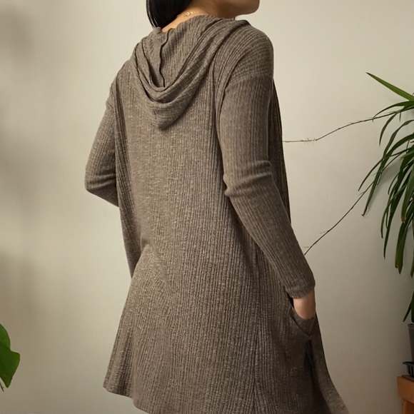 AEO Long Brown Open Cardigan - Picture 3 of 7